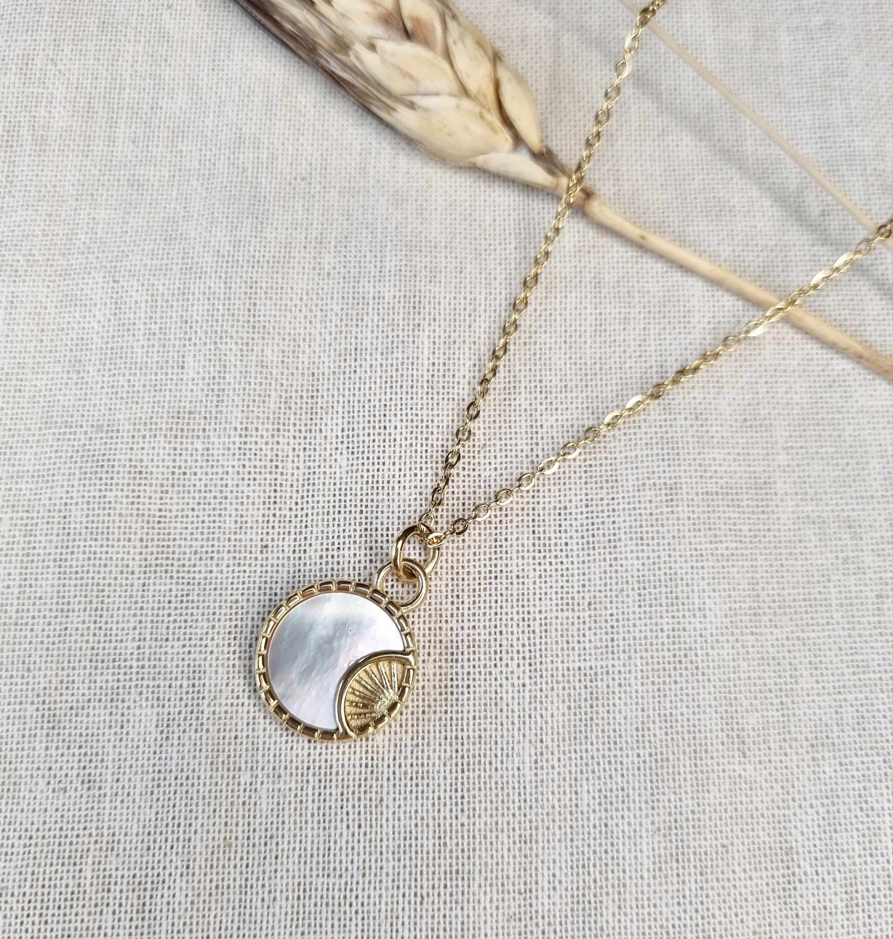 Collier Lune Blanche Aztek Bijoux